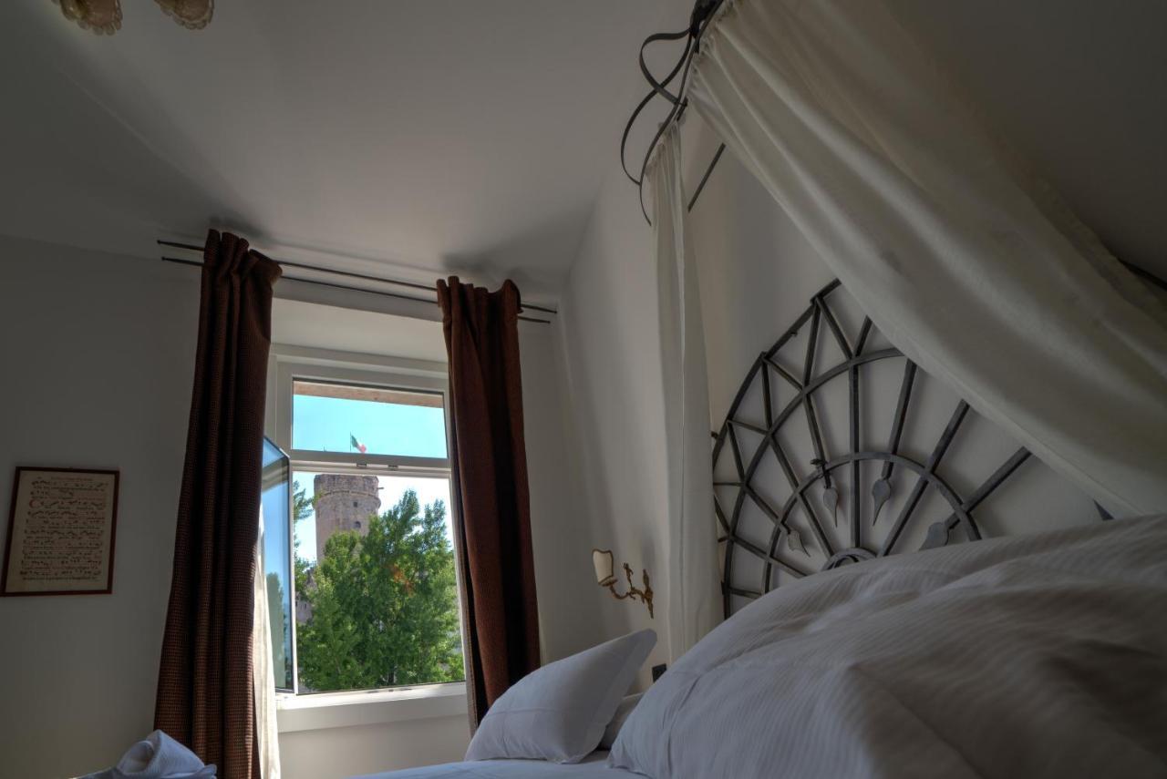 Rooms Alla Loggia Del Castello Тренто Экстерьер фото