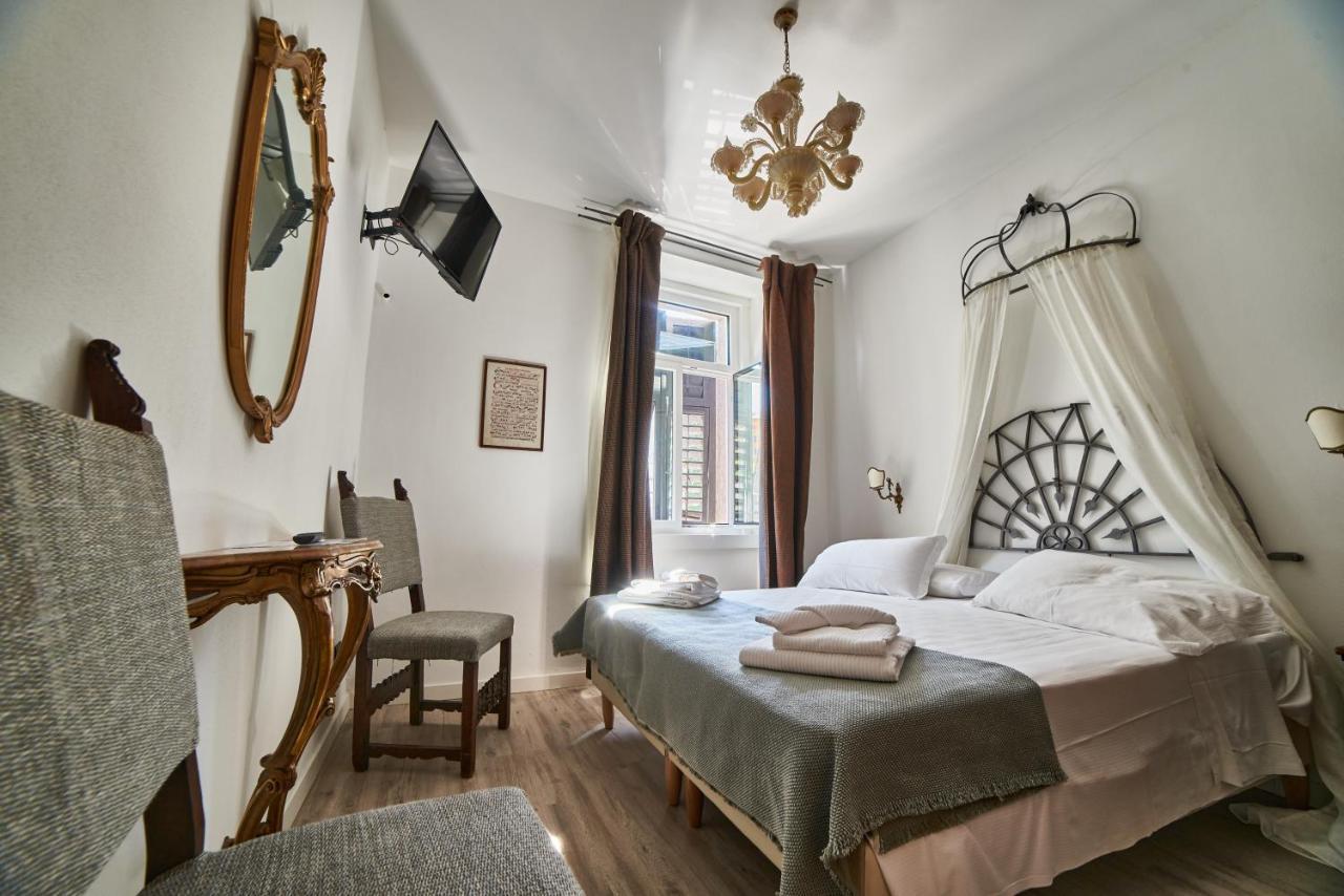 Rooms Alla Loggia Del Castello Тренто Экстерьер фото
