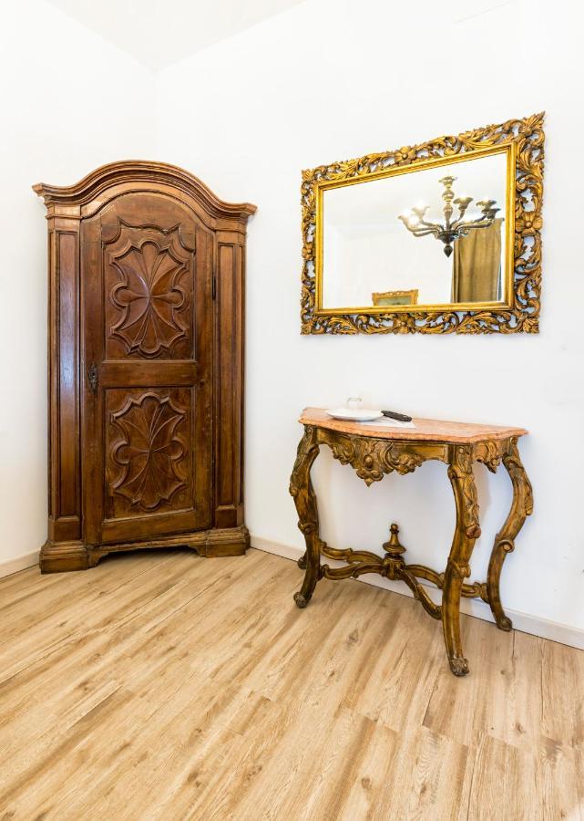 Rooms Alla Loggia Del Castello Тренто Экстерьер фото